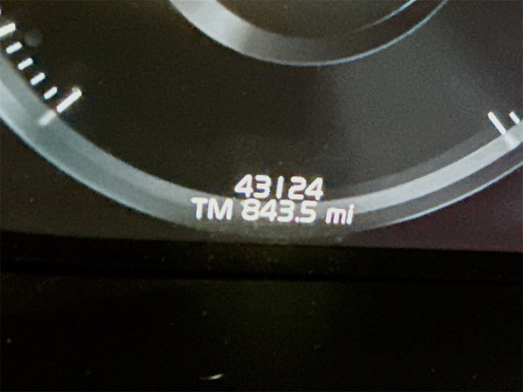 Used 2020 Volvo S60 T6 Momentum Sedan