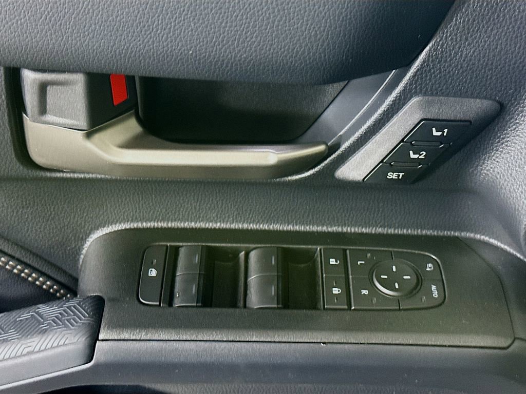 2025 Toyota 4Runner Limited - Photo 24