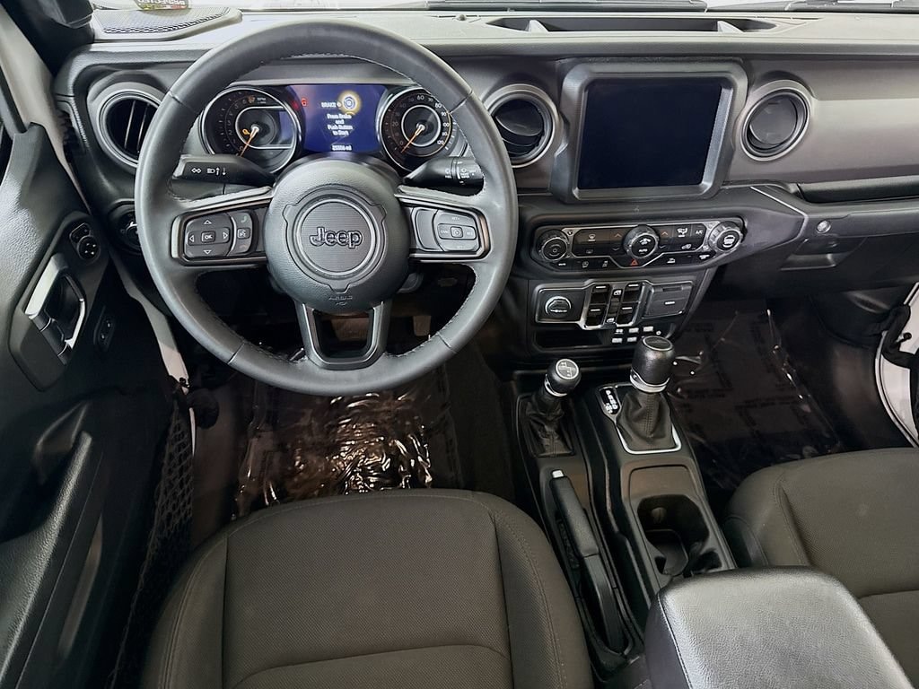 Used 2023 Jeep Gladiator Willys Truck Crew Cab