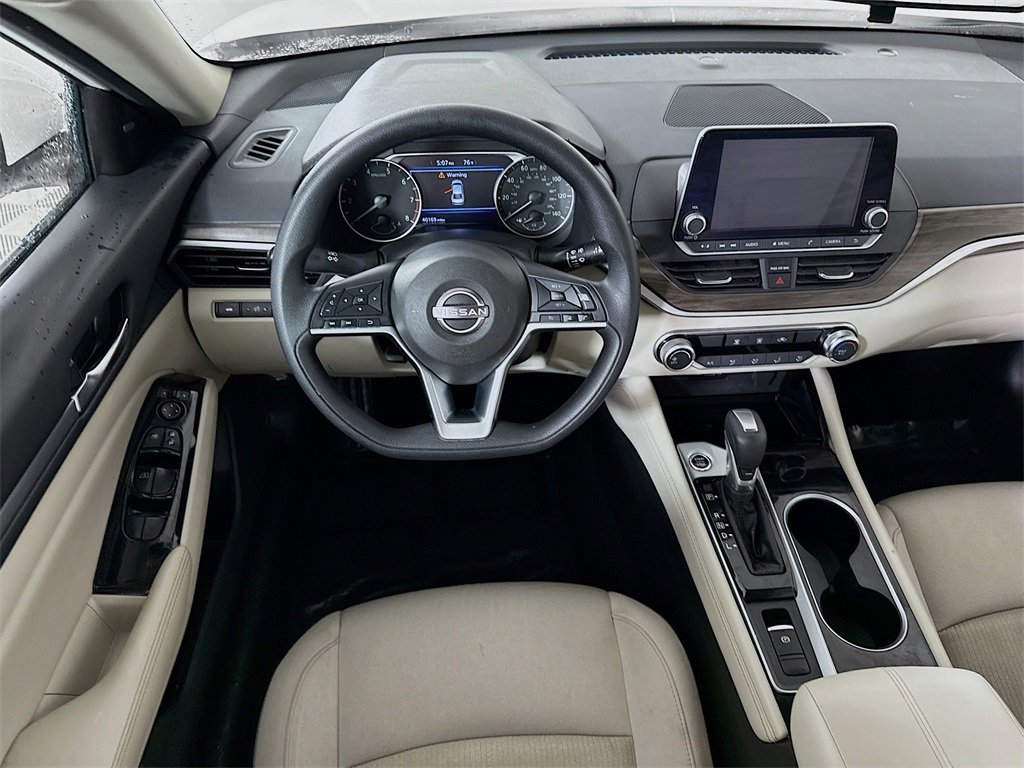 2023 Nissan Altima 2.5 SV photo 2