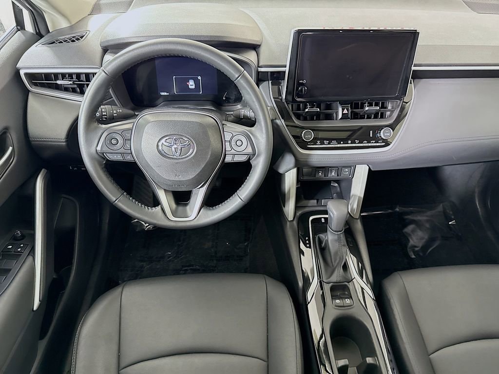 Used 2025 Toyota Corolla Cross XLE SUV