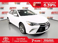 2017 Toyota Camry SE Sedan
