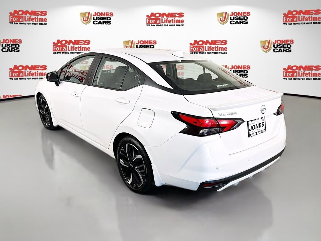 Used 2023 Nissan Versa 1.6 SR Sedan