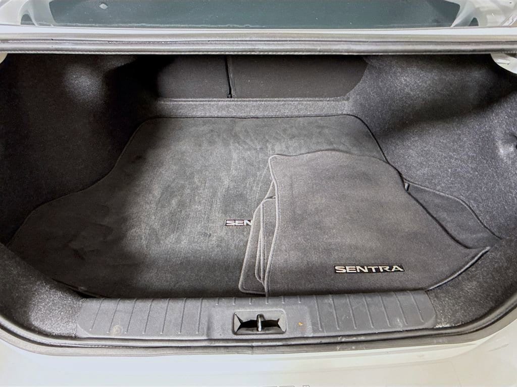 2022 Nissan Sentra SV - Photo 28