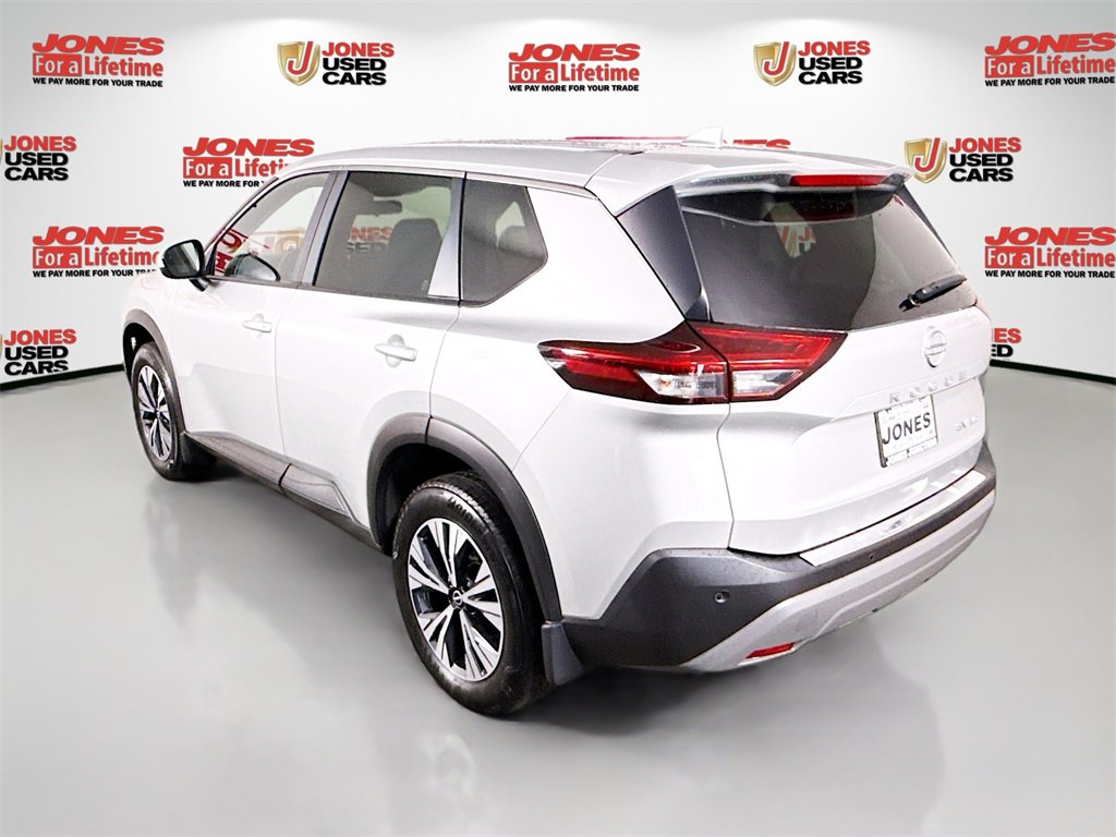 2023 Nissan Rogue SV photo 2