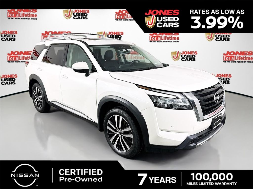 2024 Nissan Pathfinder Platinum 4WD's photo