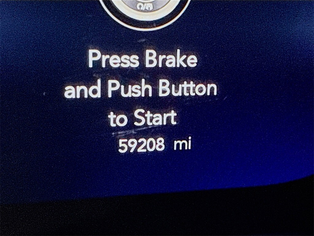 2022 Chrysler Pacifica Touring L photo 4