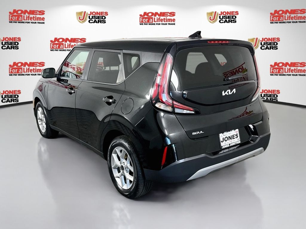 Certified 2024 Kia Soul LX Hatchback