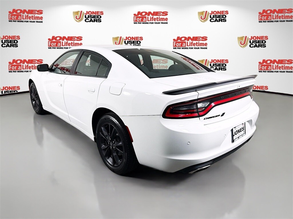 2020 Dodge Charger SXT photo 2