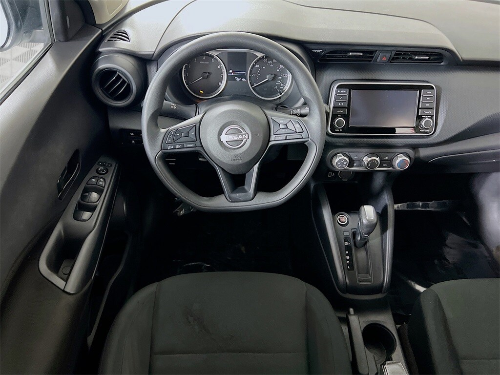 2024 Nissan Kicks S photo 3