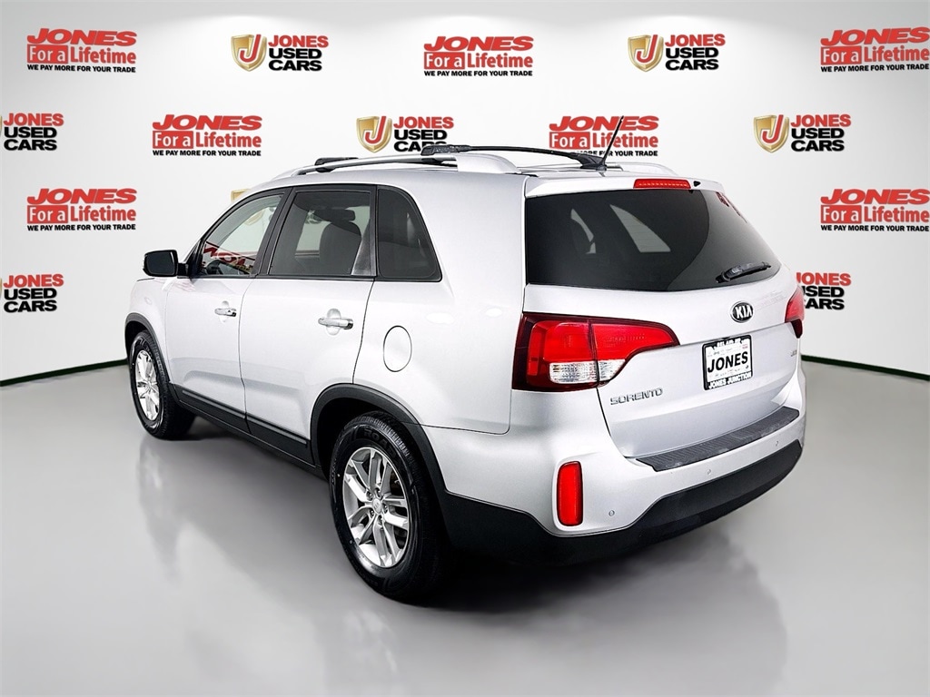 Used 2015 Kia Sorento LX with VIN 5XYKT4A60FG620327 for sale in Fallston, MD