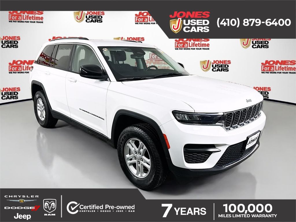 2023 Jeep Grand Cherokee Laredo