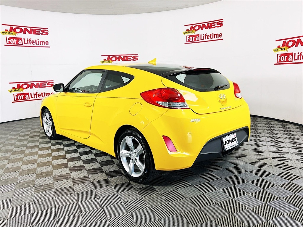 Used 2013 Hyundai Veloster Base with VIN KMHTC6AD2DU179807 for sale in Fallston, MD