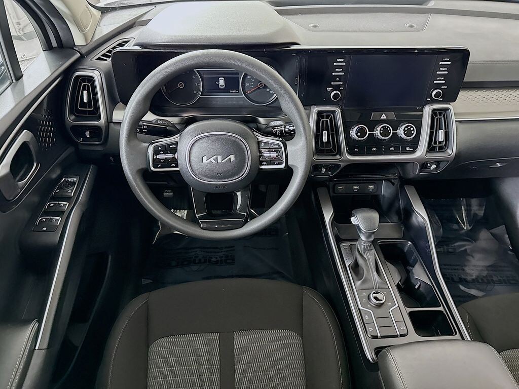 Used 2022 Kia Sorento LX SUV