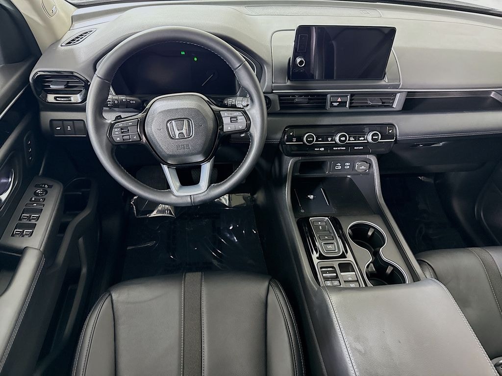 Used 2024 Honda Pilot Touring SUV