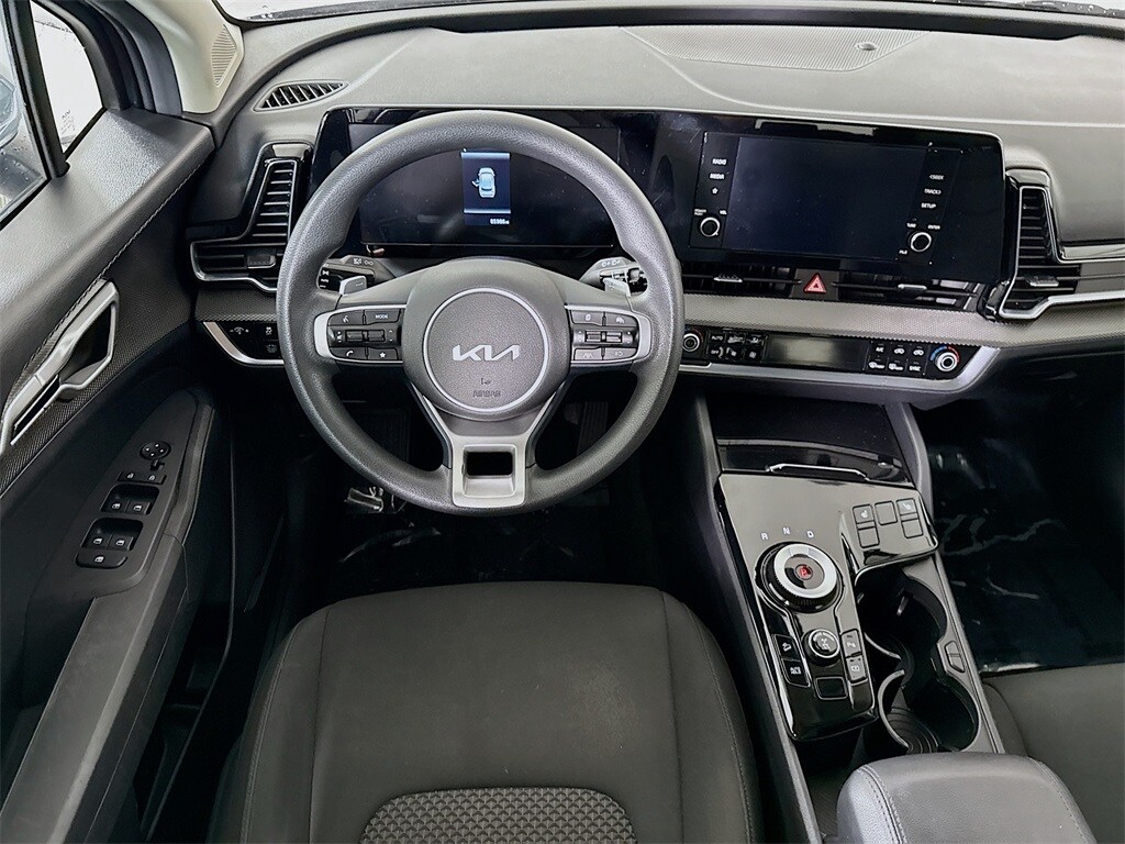 2023 Kia Sportage Hybrid LX photo 2