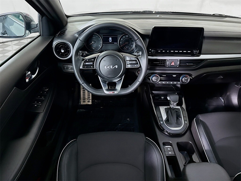 2023 Kia Forte GT-Line photo 3