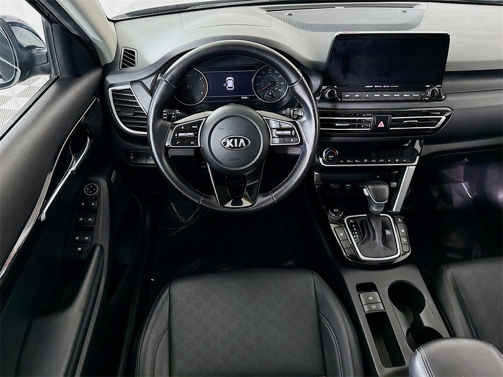2021 Kia Seltos SX photo 2