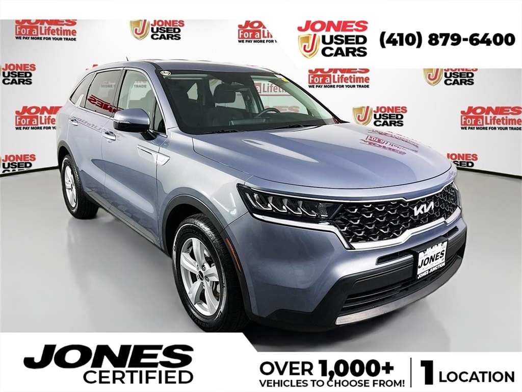 2023 Kia Sorento LX's photo