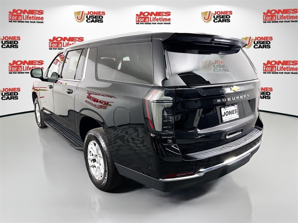 Used 2025 Chevrolet Suburban LT SUV