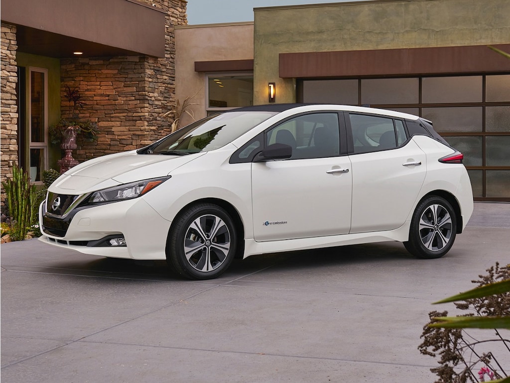 Used 2022 Nissan LEAF S Hatchback