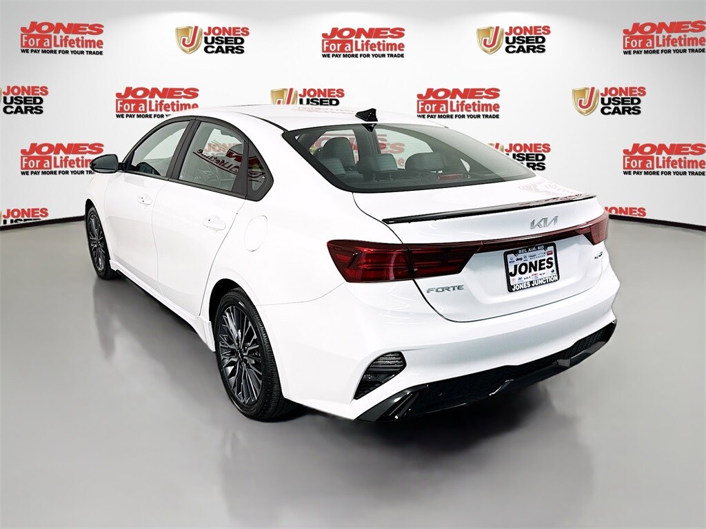 2023 Kia Forte GT-Line photo 2