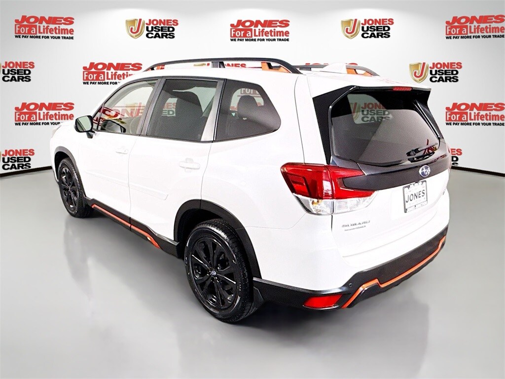 2022 Subaru Forester Sport photo 2