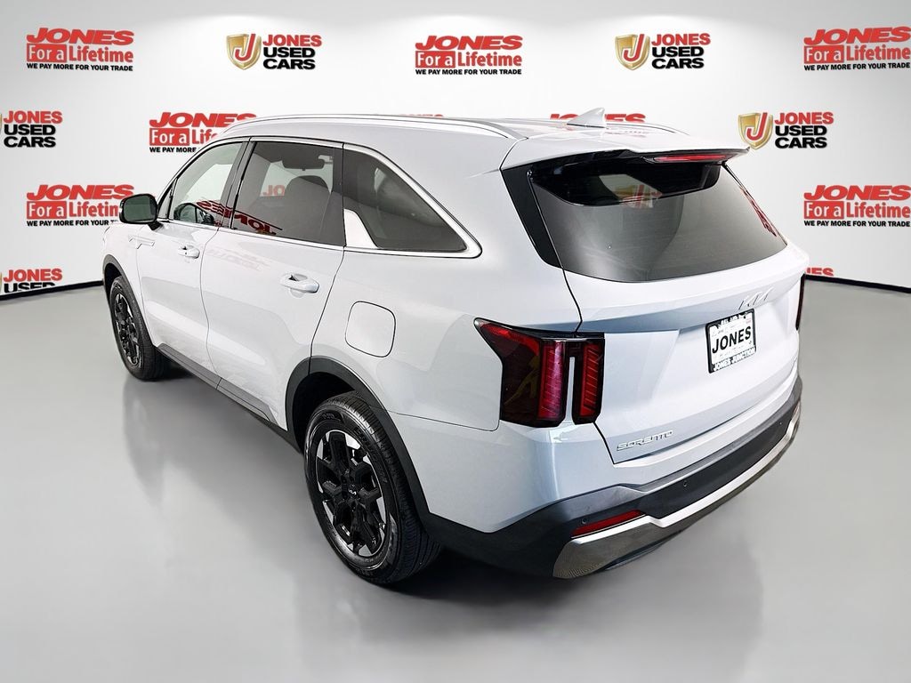 Used 2025 Kia Sorento S SUV