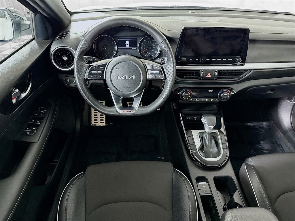 2023 Kia Forte GT-Line photo 3