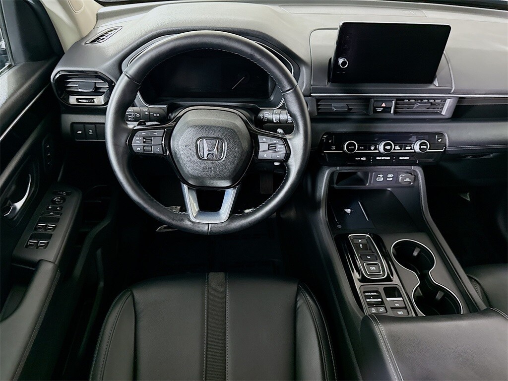 2025 Honda Pilot EX-L photo 2