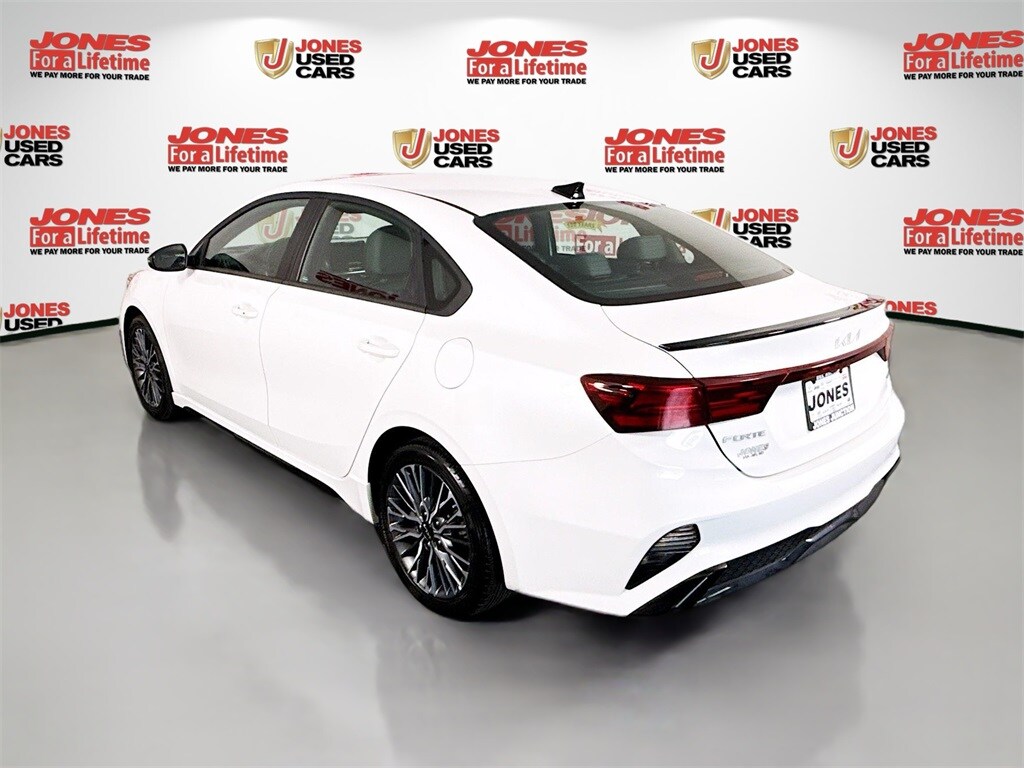 2023 Kia Forte GT-Line photo 2