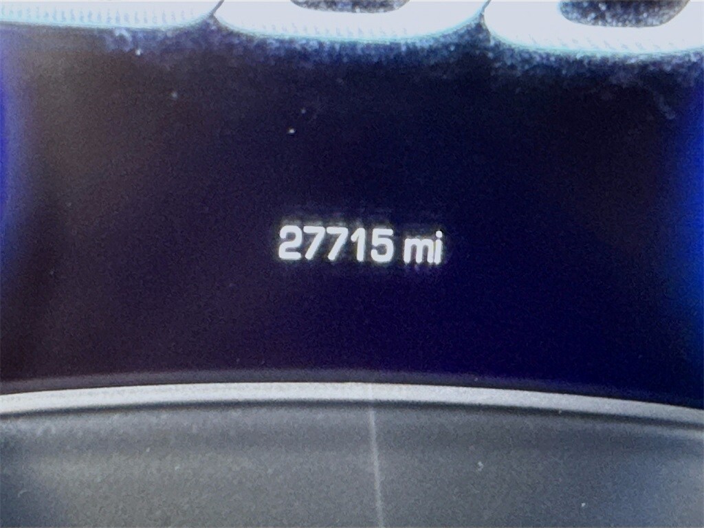 2021 Chrysler 300 Touring photo 4