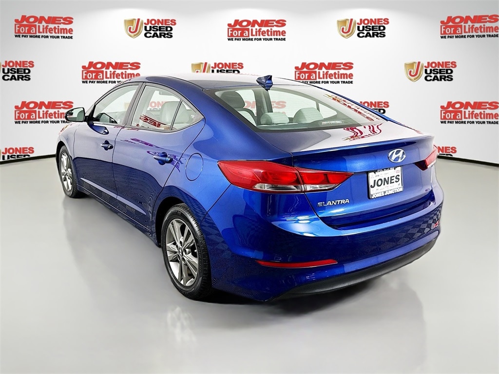 Used 2017 Hyundai Elantra SE Sedan