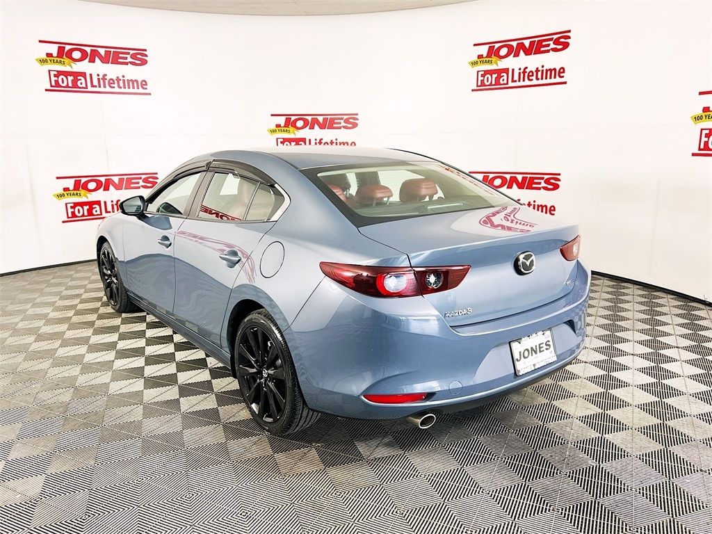 Used 2022 Mazda Mazda3 Carbon Edition with VIN 3MZBPACL3NM318034 for sale in Fallston, MD