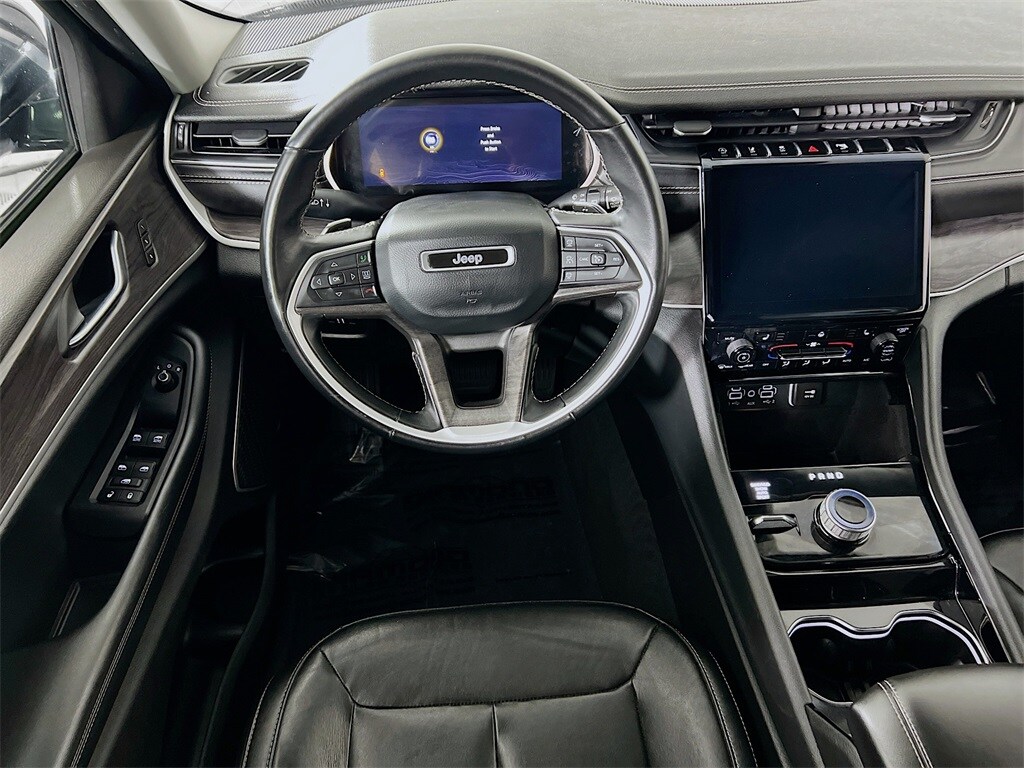 2022 Jeep Grand Cherokee Limited photo 3