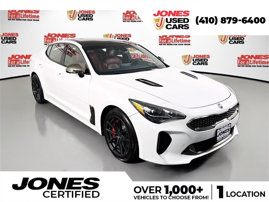 2020 Kia Stinger GT2's photo