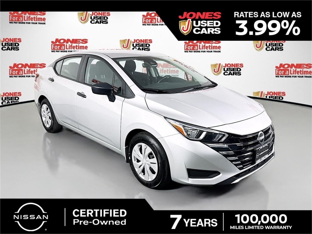 2024 Nissan Versa Sedan S's photo