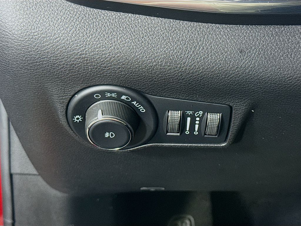 2022 Jeep Compass (RED) Edition - Photo 19