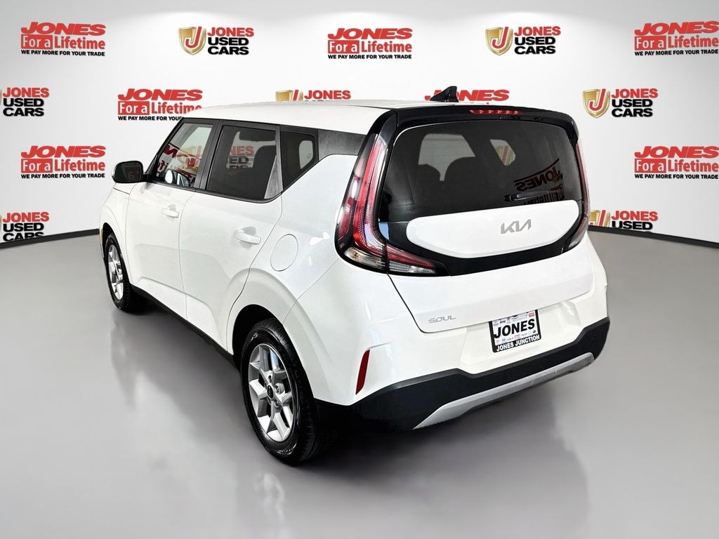 Certified 2024 Kia Soul LX Hatchback
