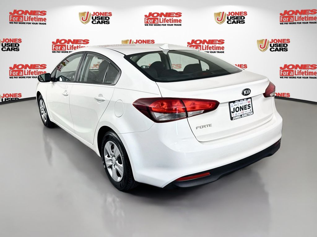 Used 2018 Kia FORTE LX with VIN 3KPFK4A79JE181082 for sale in Fallston, MD