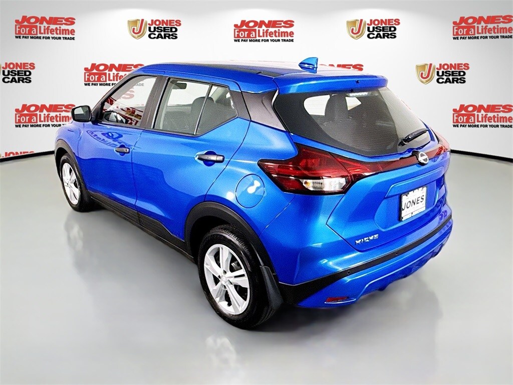 2024 Nissan Kicks S photo 2