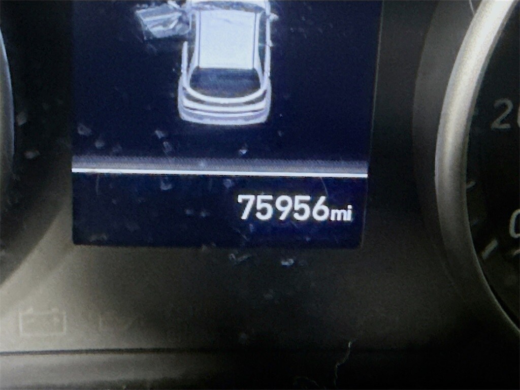 2019 Hyundai Elantra GT Base photo 4