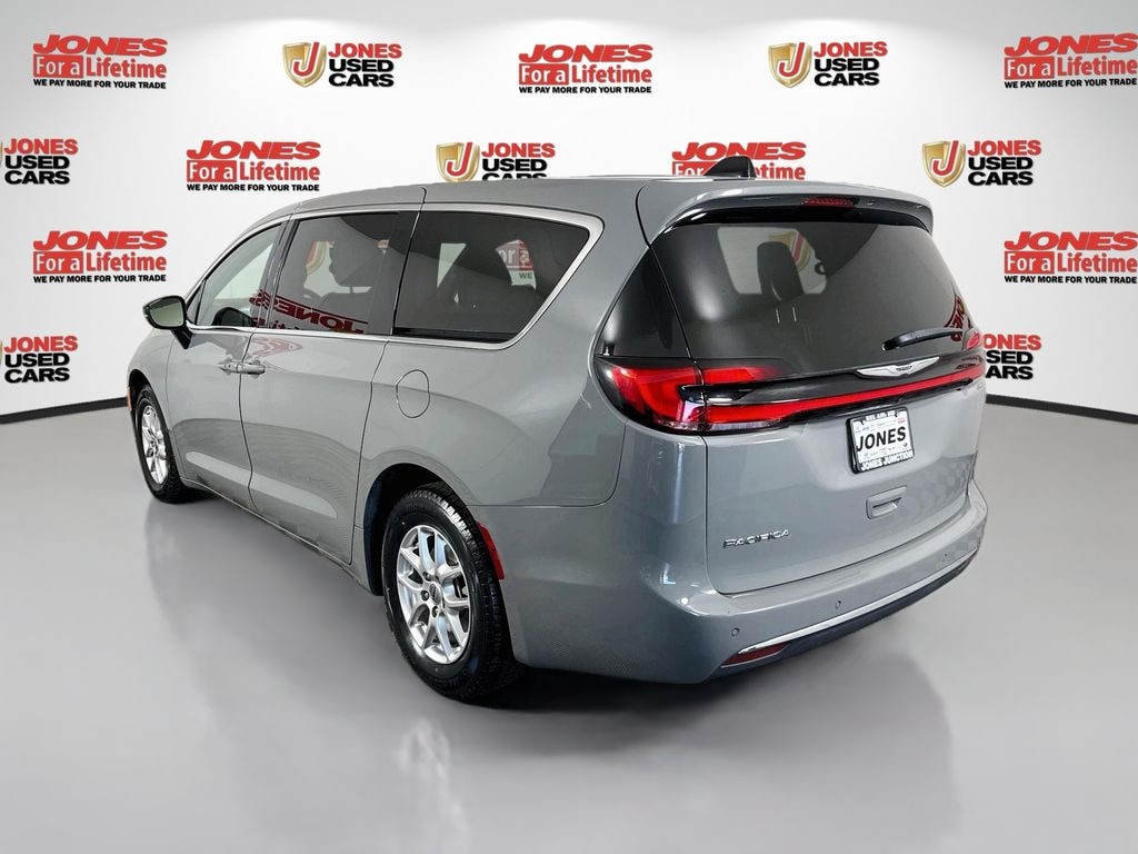Certified 2025 Chrysler Pacifica Select Van Passenger Van