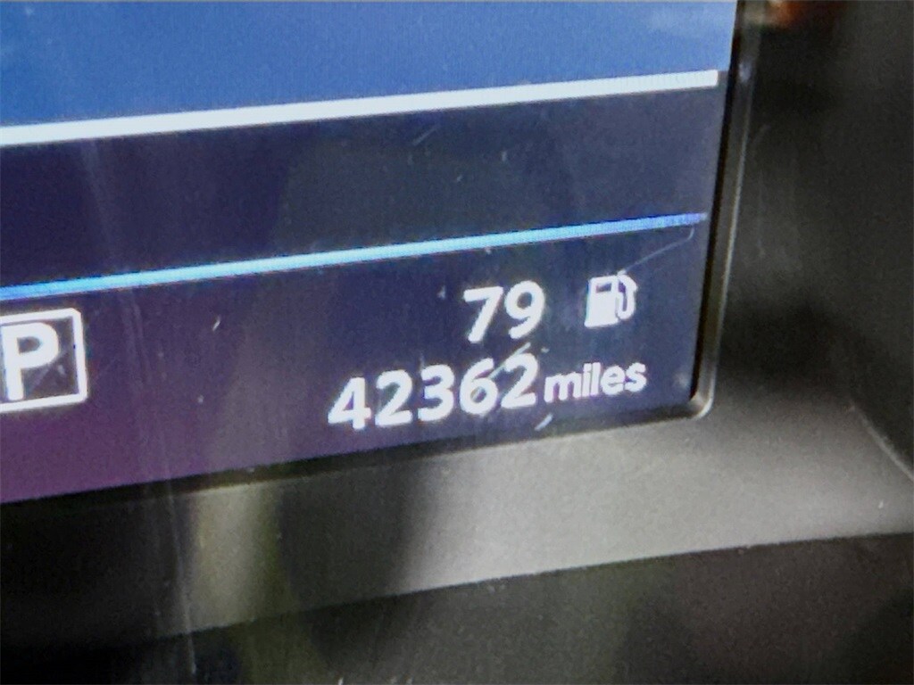 2020 Nissan Rogue SV photo 4