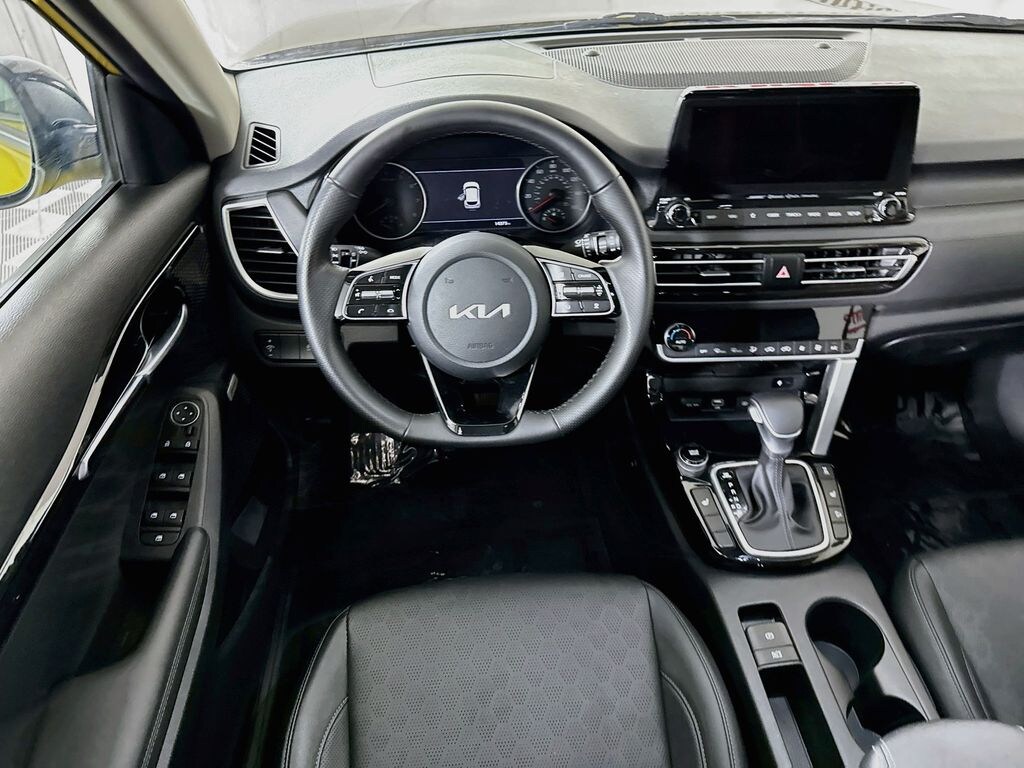 Certified 2022 Kia Seltos SX SUV