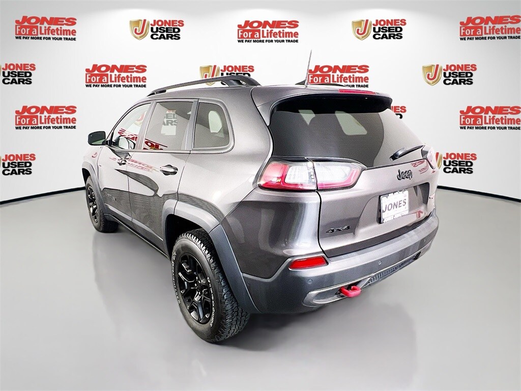 2023 Jeep Cherokee Trailhawk photo 2