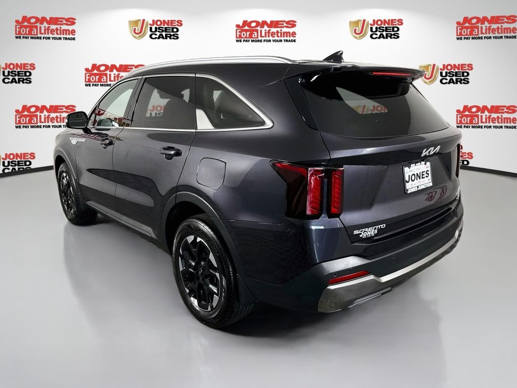 Certified 2025 Kia Sorento S SUV