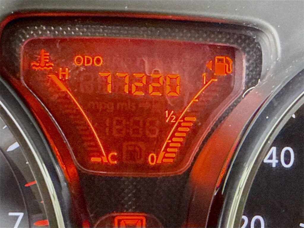 Used 2014 Nissan Versa Note SV Hatchback