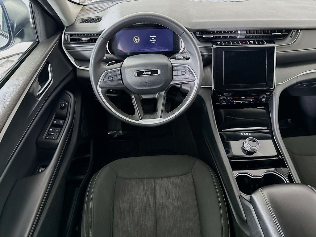 Certified 2023 Jeep Grand Cherokee Laredo SUV