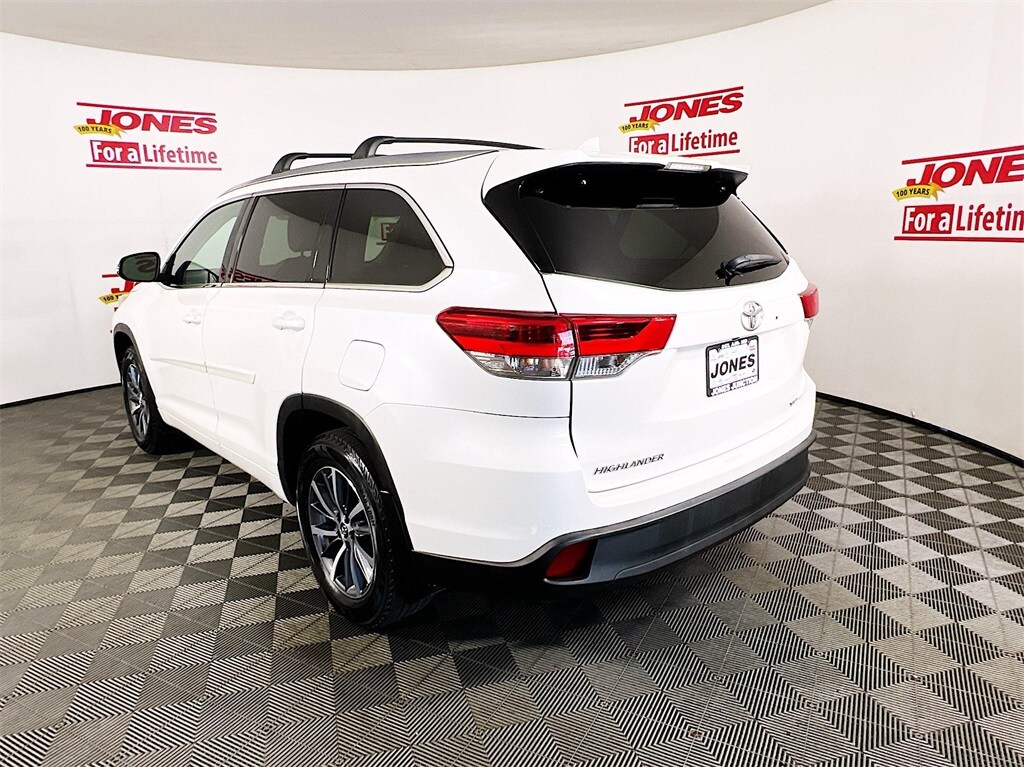 Used 2017 Toyota Highlander XLE with VIN 5TDJZRFHXHS397009 for sale in Bel Air, MD